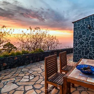 Casa rural Sunset And Stars Stone House, Garafía